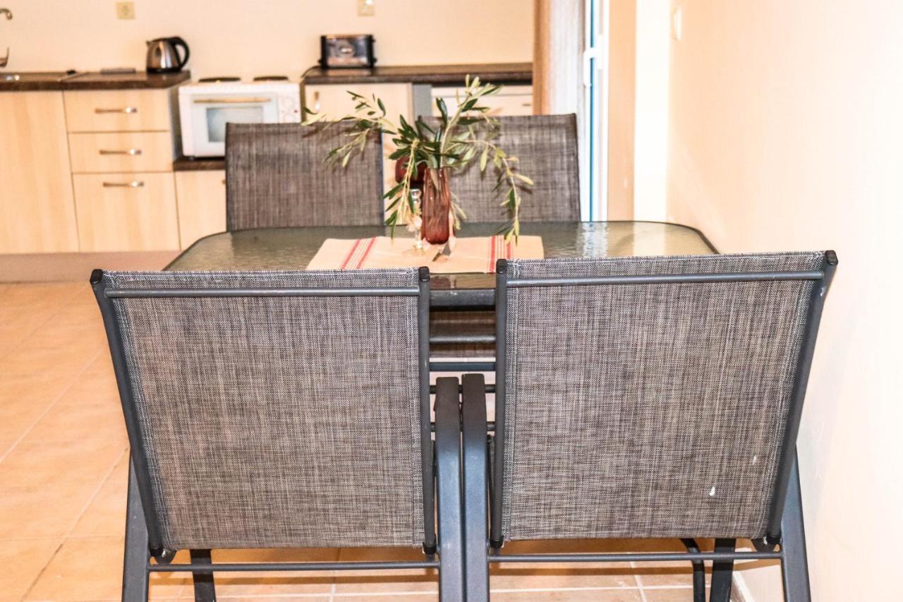 Orizontas Studios & Apartments Свороната Екстер'єр фото